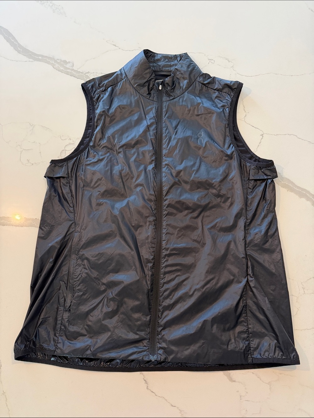 On Cloud Weather Vest View 3